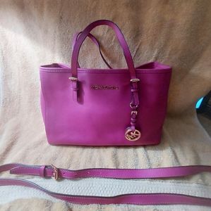 Michael Kors Handbag,NO Chips NO Stains,Like New Condition